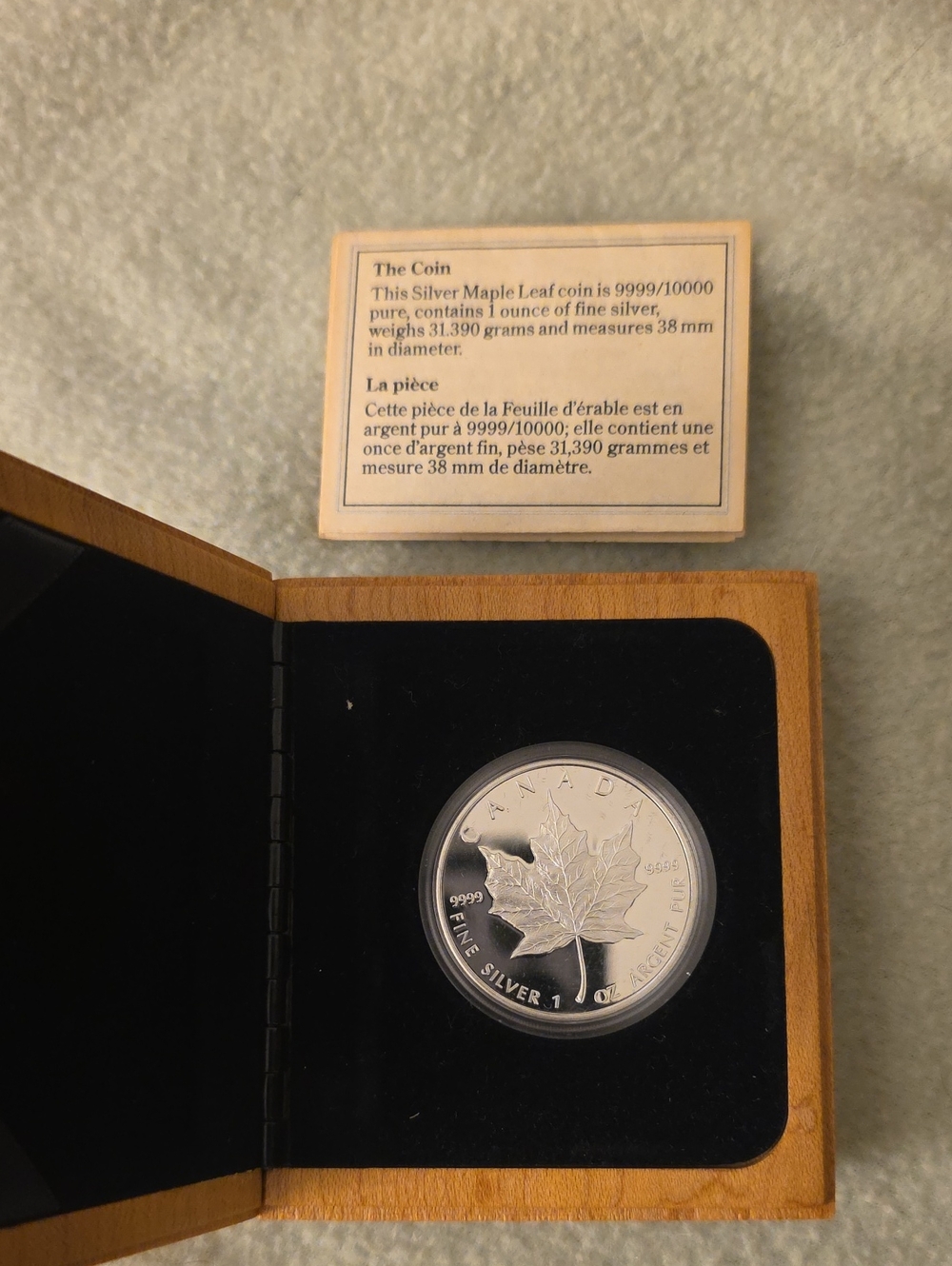 Canadian Silver Maple Leaf 1 oz Coin - Silver